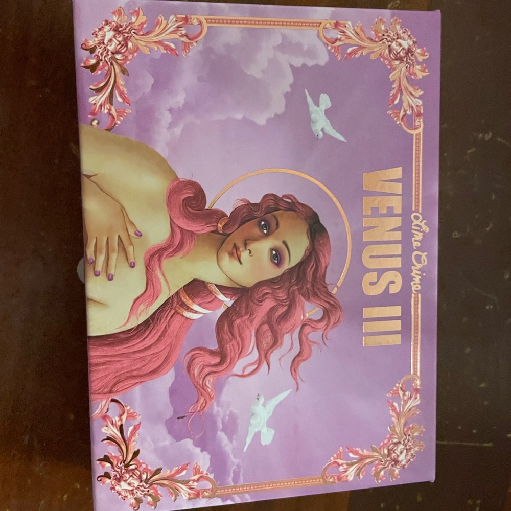 Venus III 8-shade eyeshadow palette